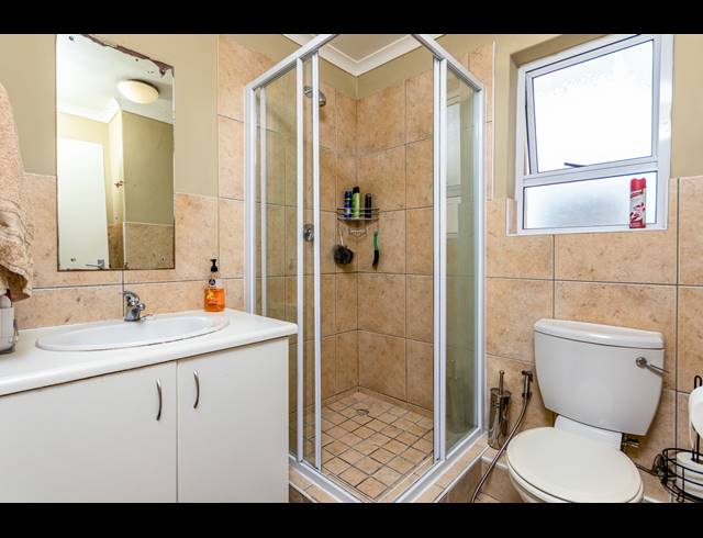2 BEDROOM APARTMENT TO LET IN CENTURY CITY